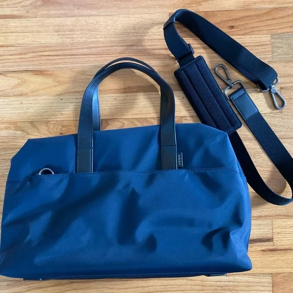 Navy Blue AWAY Everywhere Travel Bag (EXCELLENT condition) - Picture 6 of 7